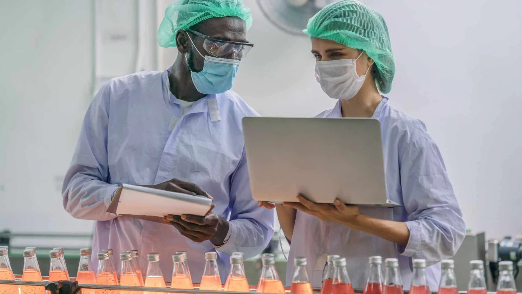 transform the food and beverage industry in singapore into technology digital (digitalization) of 2022