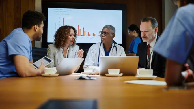 10 Best CRM for Medical Sales – Features & Reviews